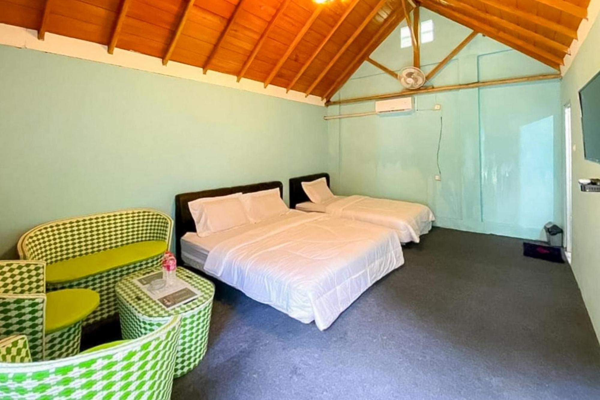 Reddoorz At Villa Waterfun Favour Pagar Alam Pagaralam Exterior foto